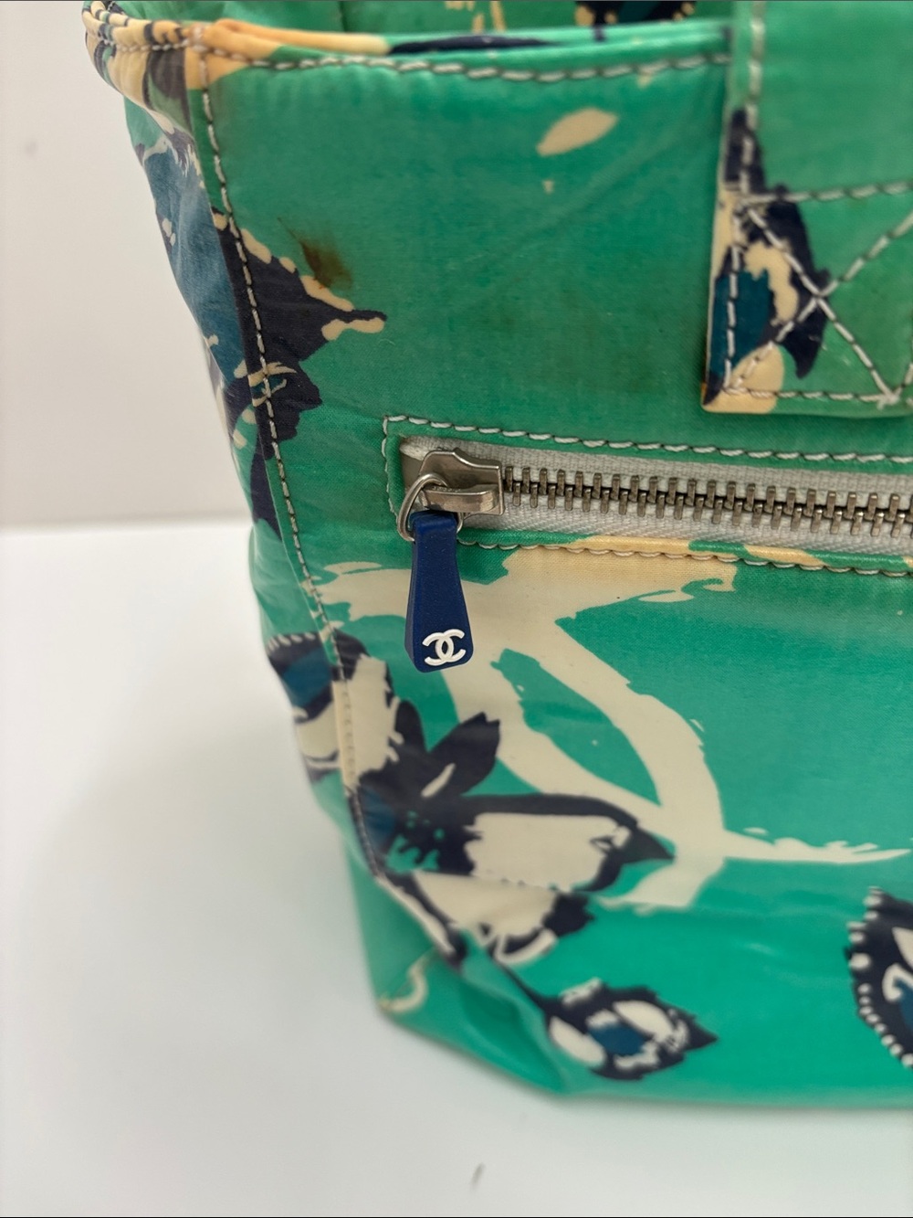 Authentic Chanel Tote - Picture 2 of 6